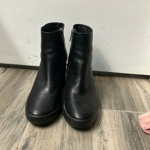 Ecco Boots. Like new